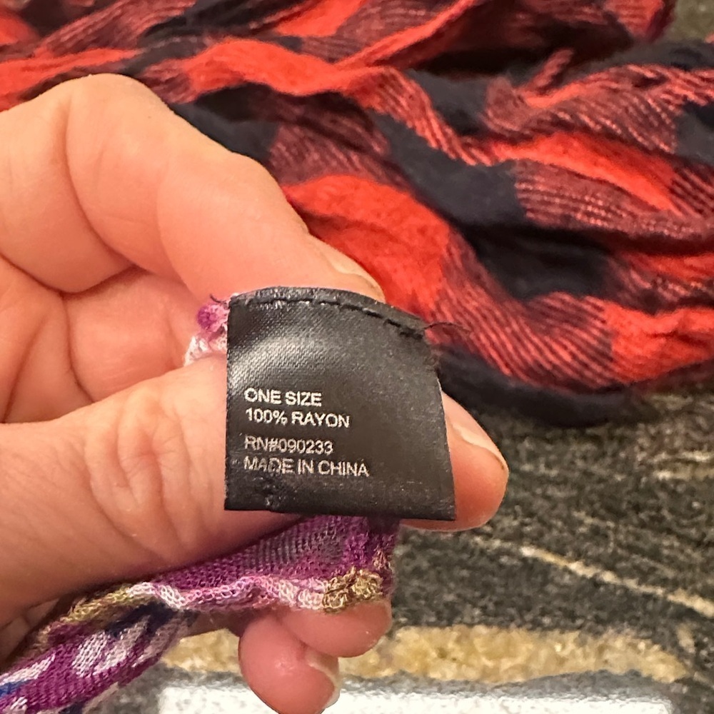 Purple Patterned Scarf - Picture 2 of 4